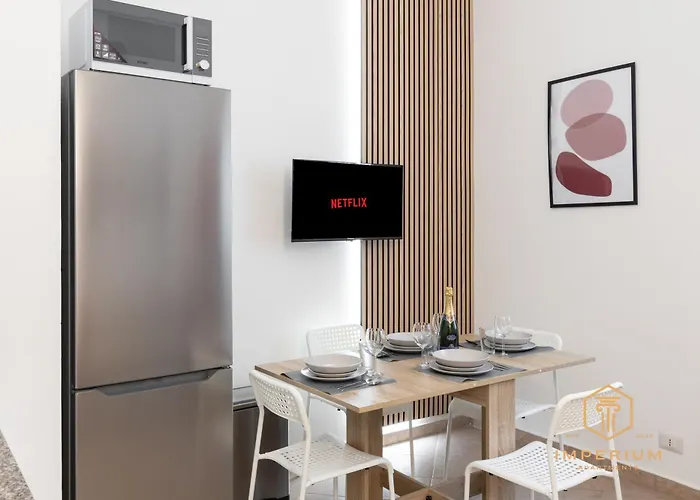 Historic Center Flat - 5min To Colosseum, 300mt To Metro, A-c Appartamento