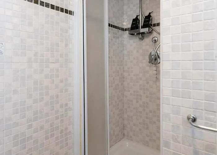 Appartamento Historic Center Flat - 5min To Colosseum, 300mt To Metro, A-c *